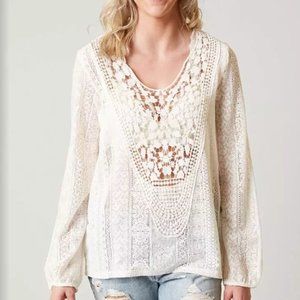 Eyeshadow Brulee high low hem long sleeve lace top NWT